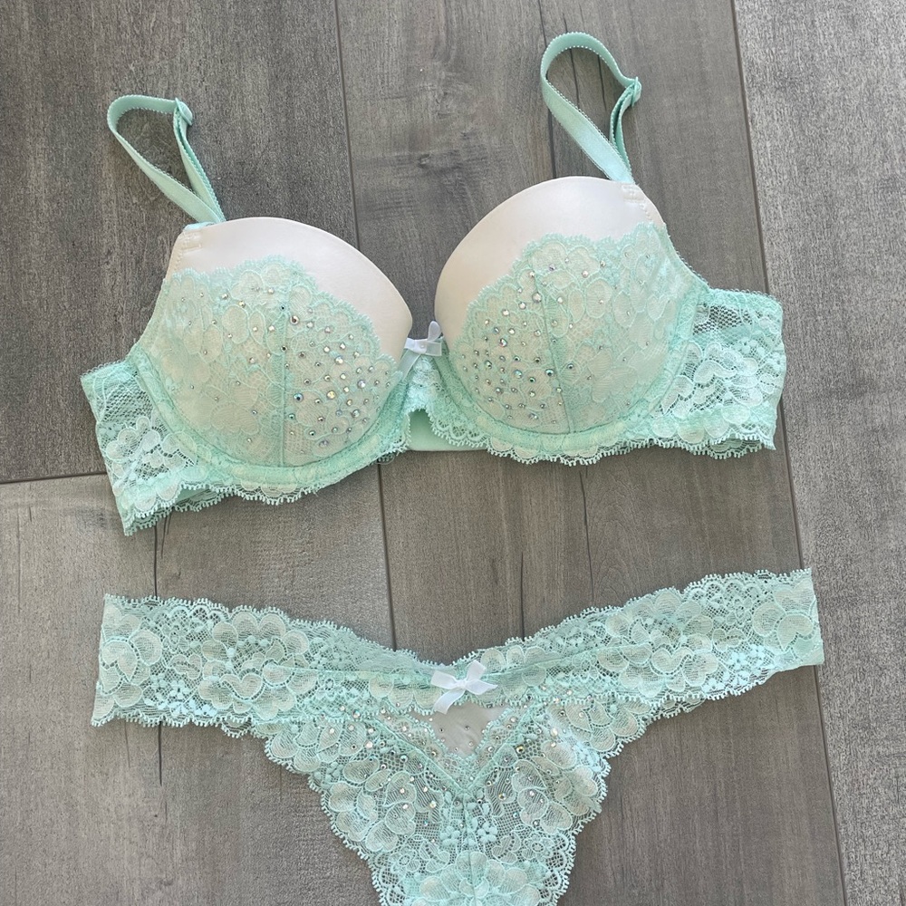 Victoria’s Secret Bra + Panties Set